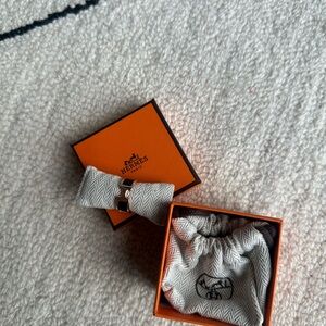 Hermes Ring